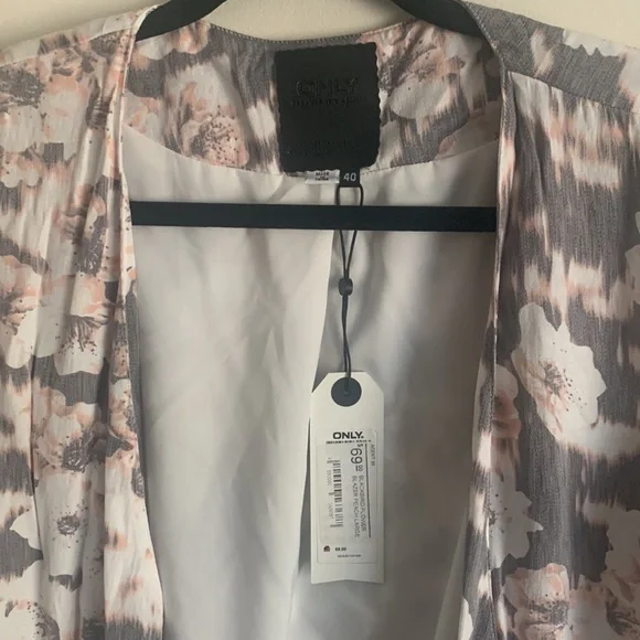 Open front jacket - Picture 3 of 4